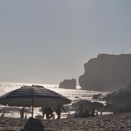 Marilaura'S Beach House Nazaré Exteriör bild
